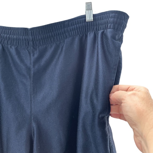 Nike Athletic Shorts Pockets Navy Size Large - Picture 4 of 11